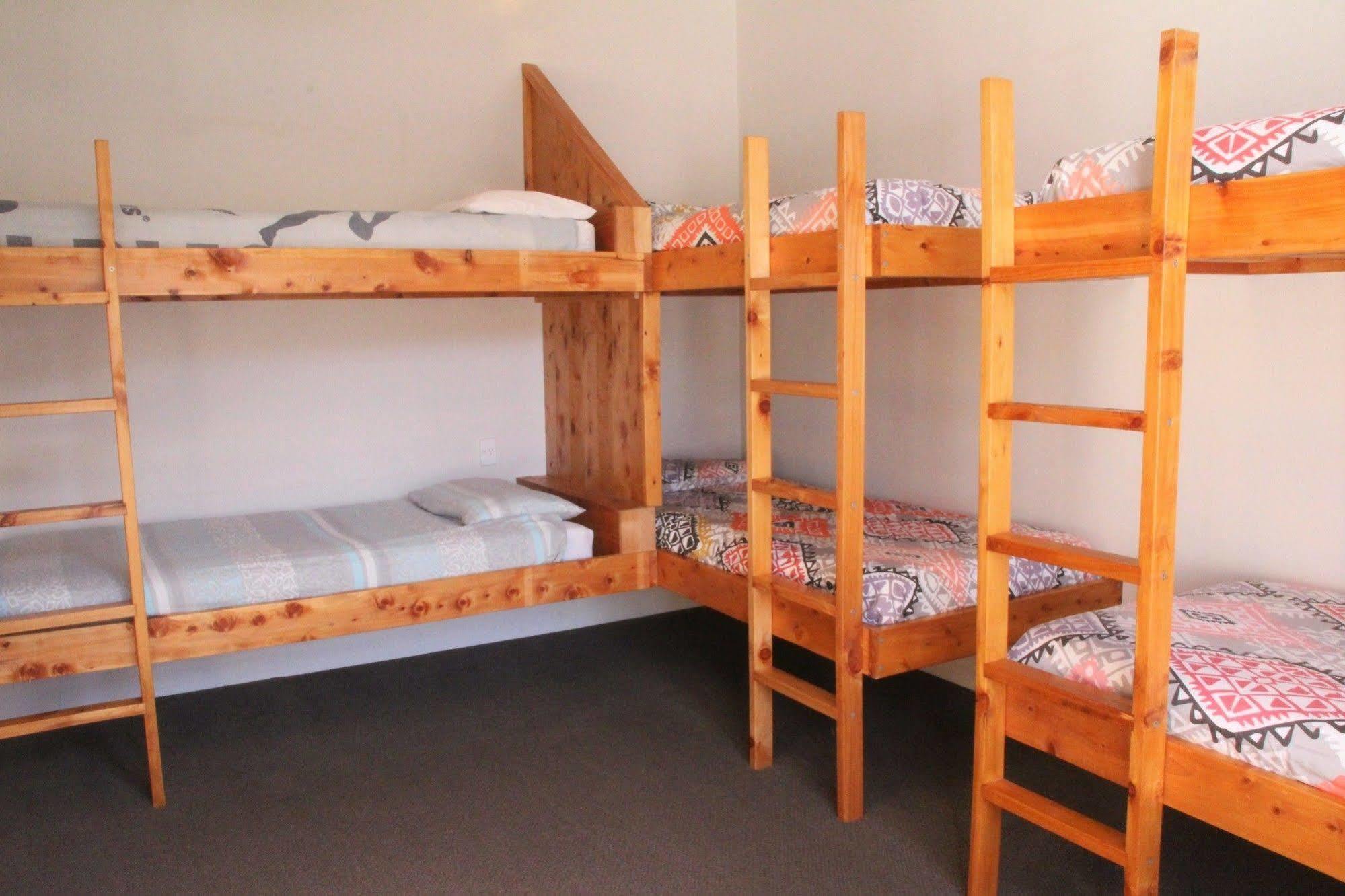 The Dwellington Hostel Kültér fotó
