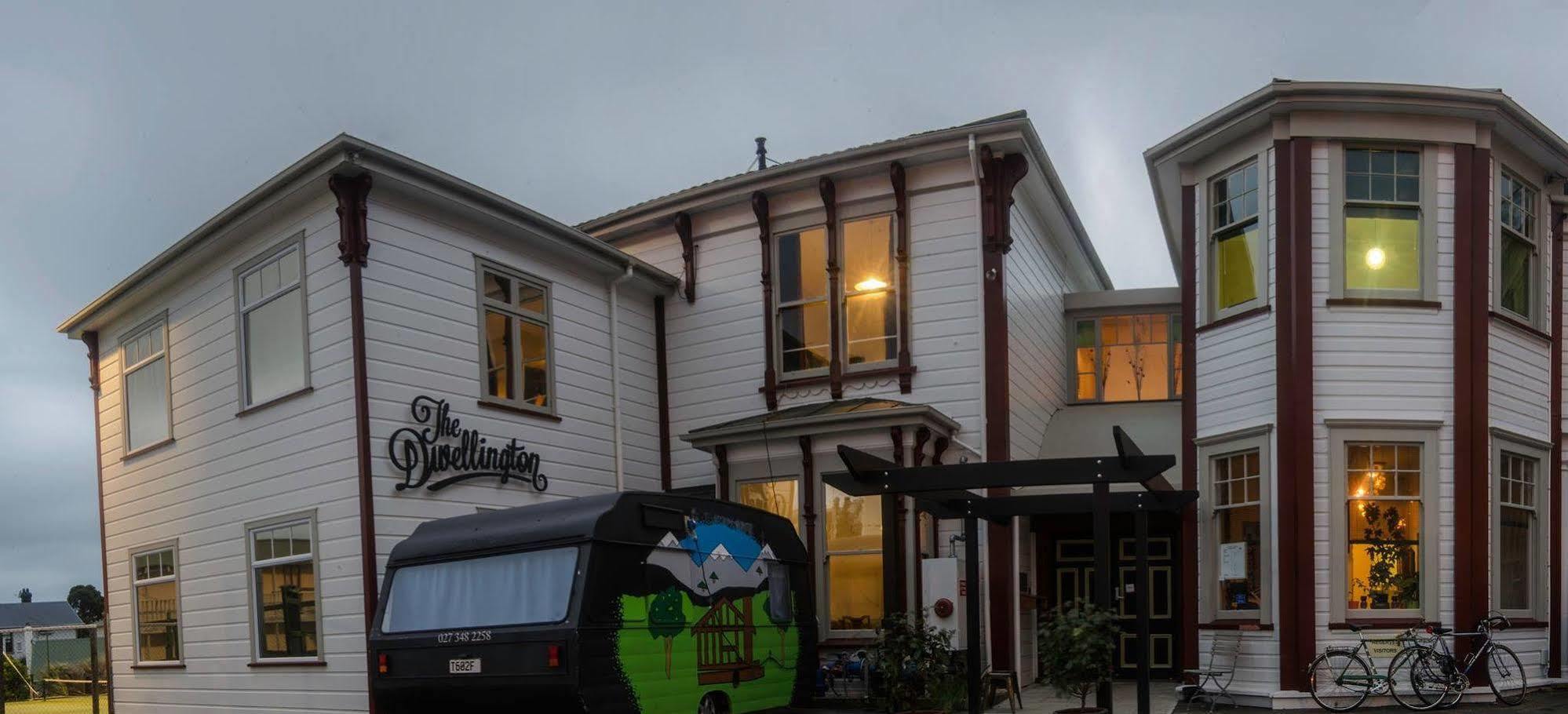 The Dwellington Hostel Kültér fotó