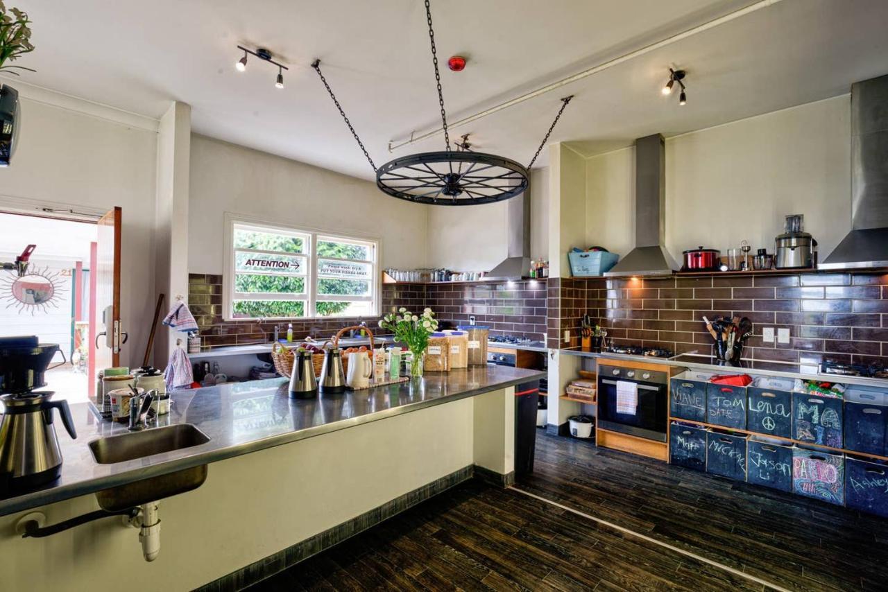 The Dwellington Hostel Kültér fotó